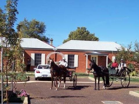 Riverview At Motel Ross
